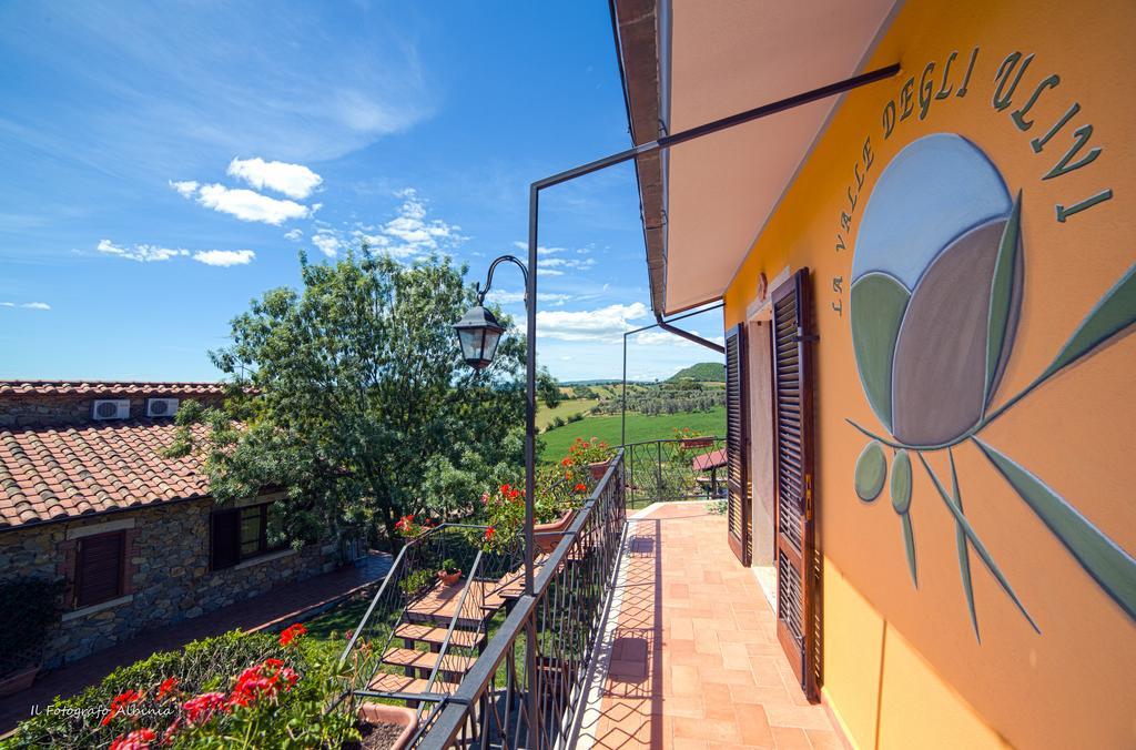 Agriturismo La Valle Degli Ulivi Semproniano Luaran gambar