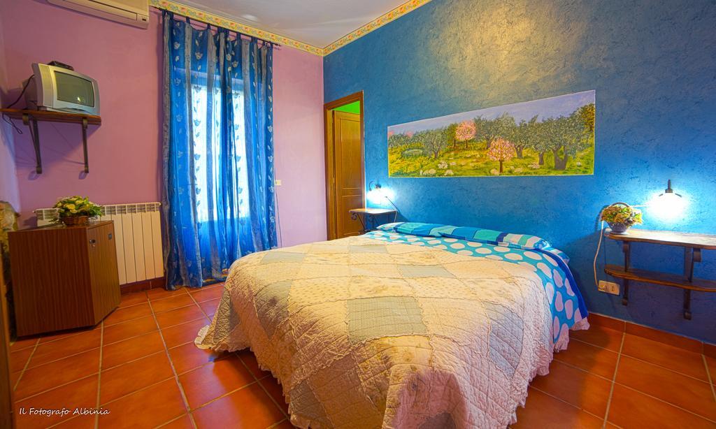 Agriturismo La Valle Degli Ulivi Semproniano Luaran gambar