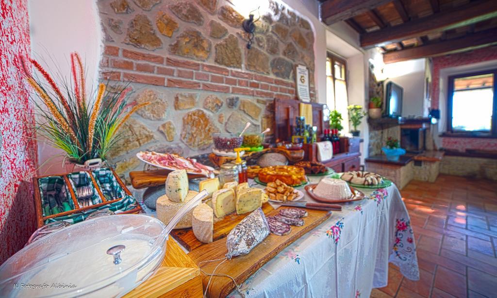 Agriturismo La Valle Degli Ulivi Semproniano Luaran gambar