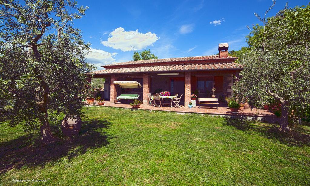 Agriturismo La Valle Degli Ulivi Semproniano Luaran gambar