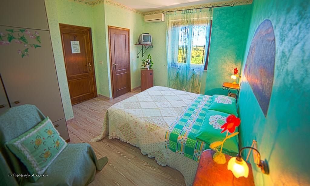 Agriturismo La Valle Degli Ulivi Semproniano Luaran gambar