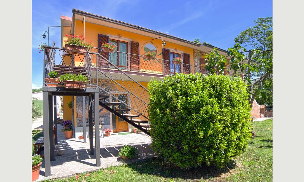 Agriturismo La Valle Degli Ulivi Semproniano Luaran gambar